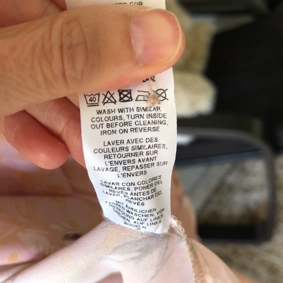 ASOS design curve polyester 70βs floral button down drop shoulder blouse 16 - Picture 13 of 15